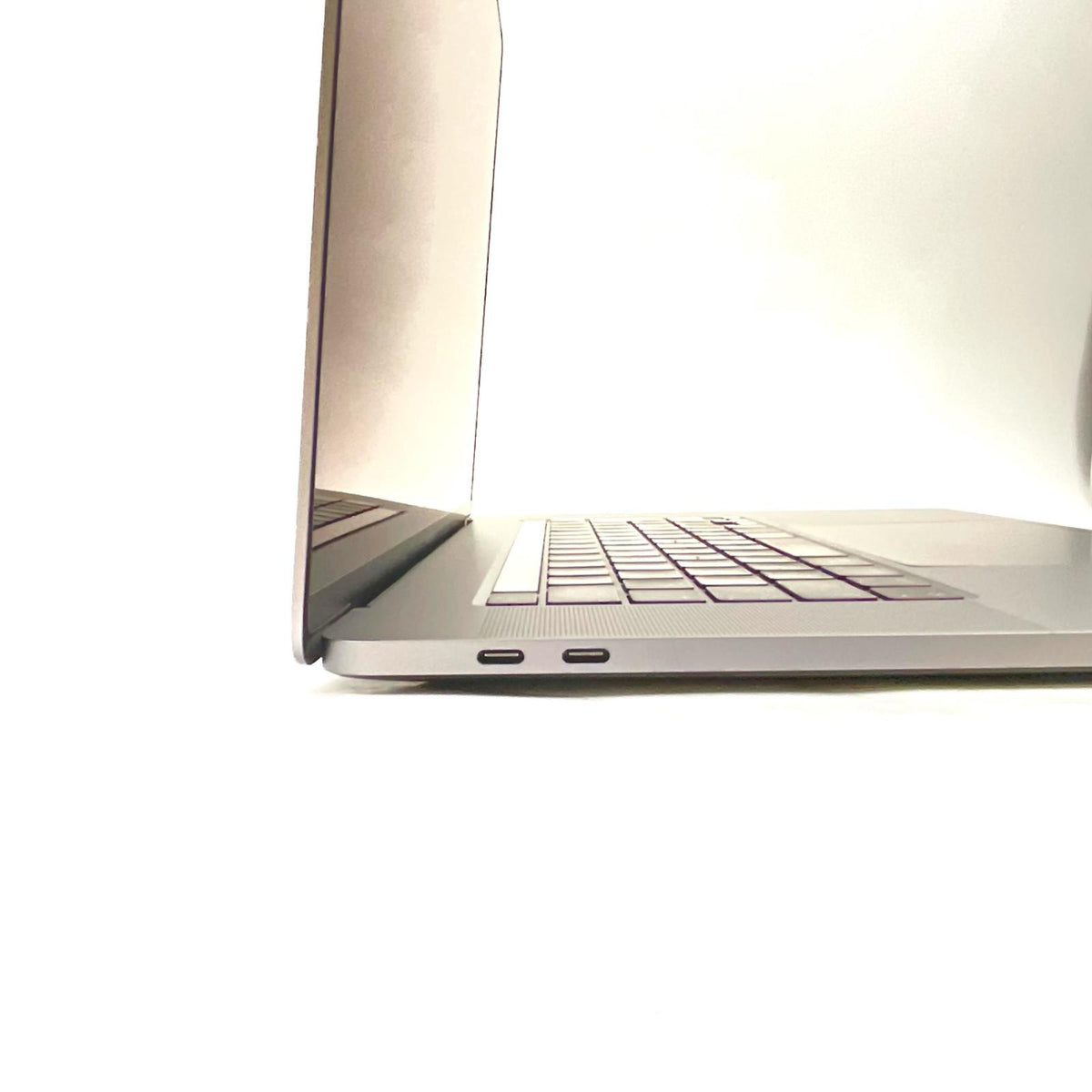 【全額返金保証】【最速発送】Apple MacBook Pro 16インチ 2019 8-Core Intel Core i9 16GB SSD 1TB スペースグレイ 89% 動作確認済