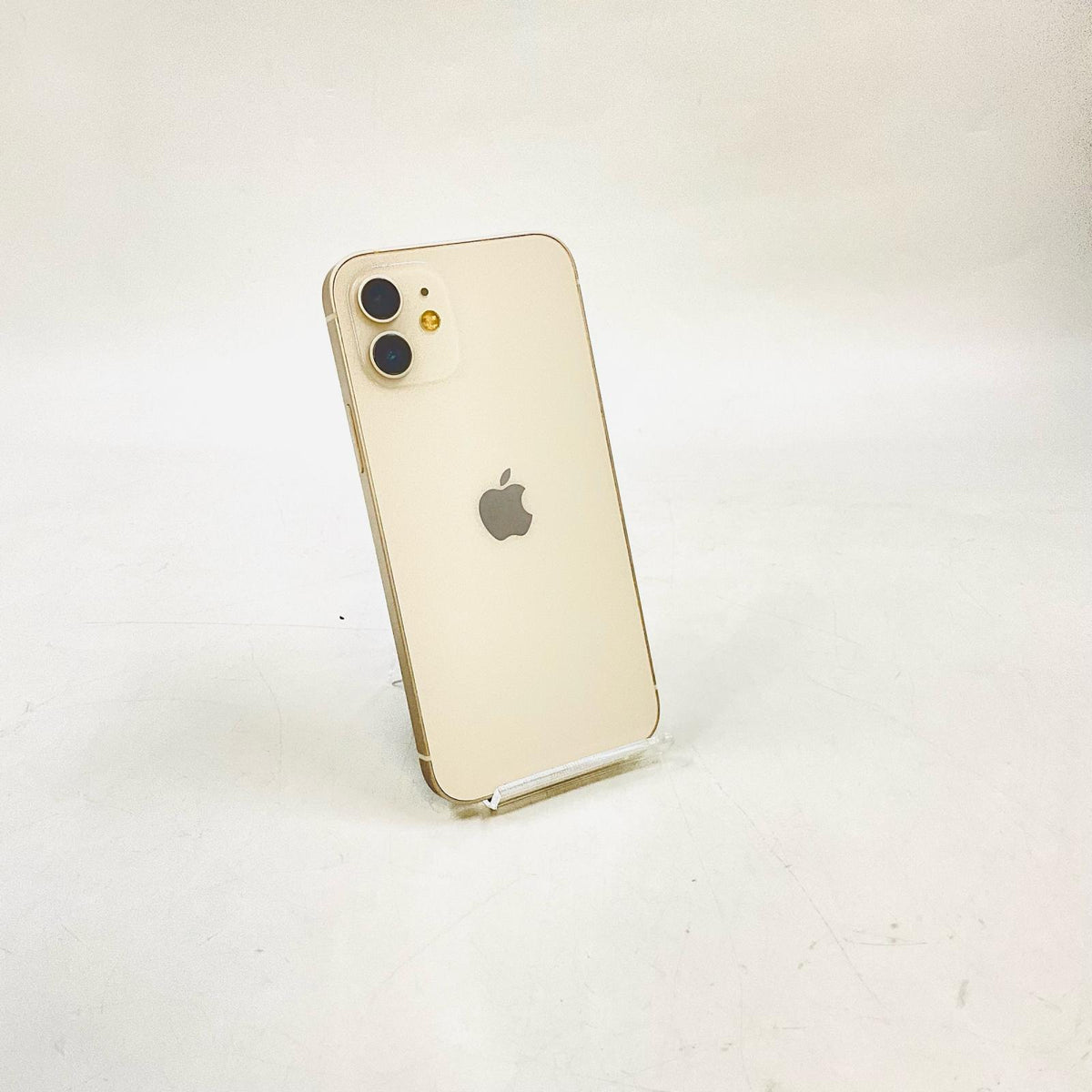 【全額返金保証】【最速発送】Apple iPhone iPhone 12 64GB ホワイト au SIMフリー 白ロム 美品 動作確認済 86%