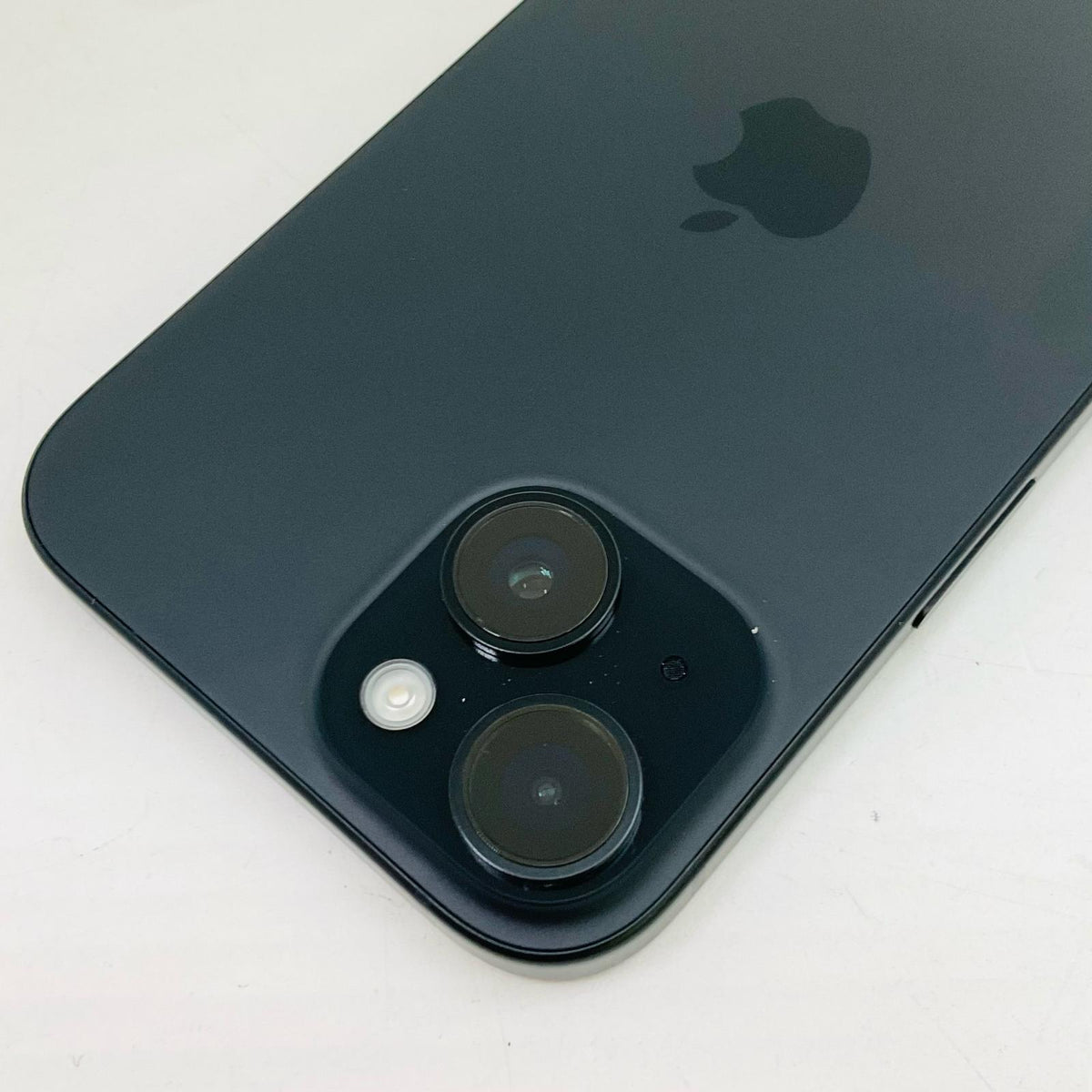 【全額返金保証】【最速発送】Apple iPhone iPhone 15 128GB ブラック docomo SIMフリー 白ロム 美品 動作確認済 85%