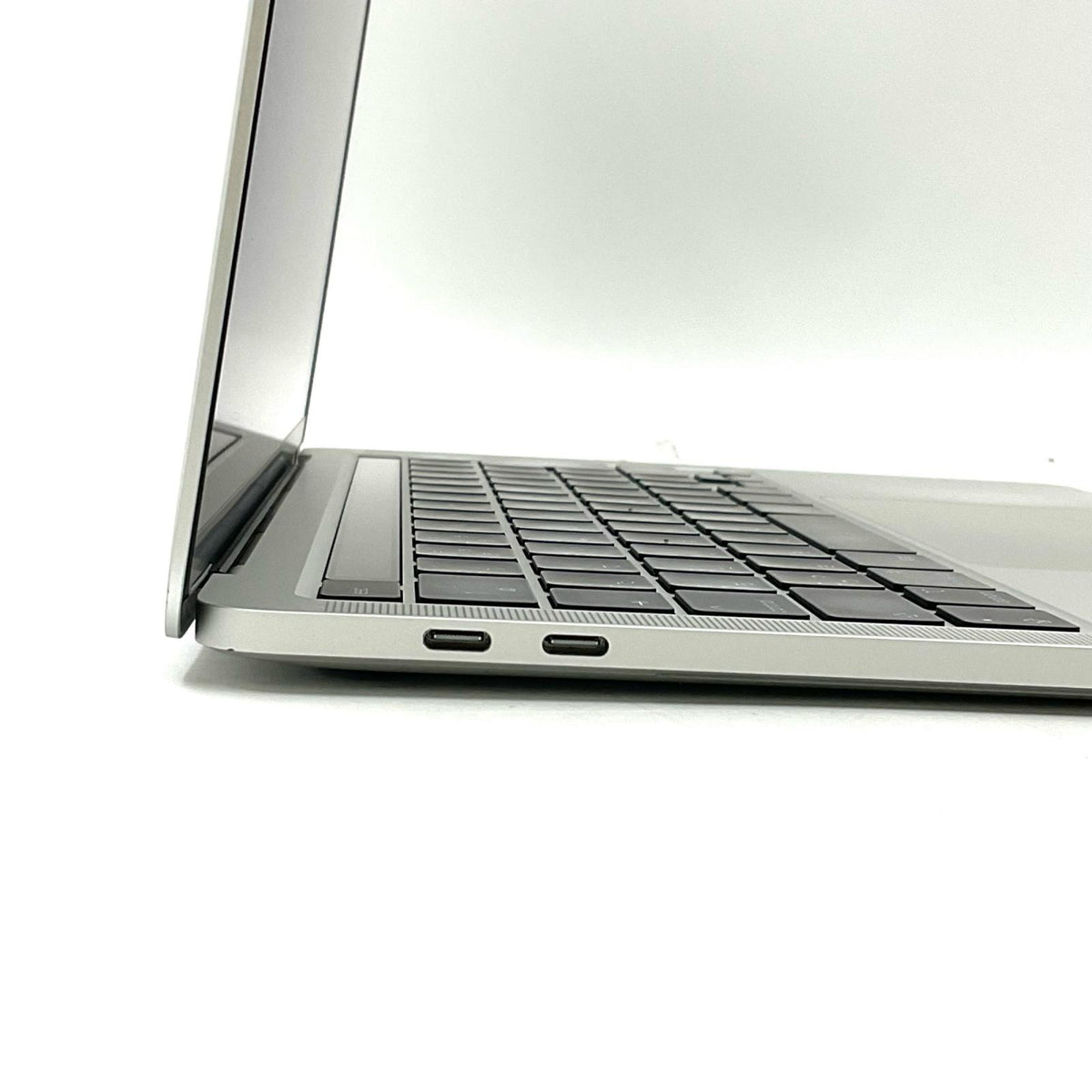 【全額返金保証】【最速発送】Apple MacBook Pro 13インチ 2020 Quad-Core Intel Core i7 32GB SSD 1TB シルバー 80% 動作確認済