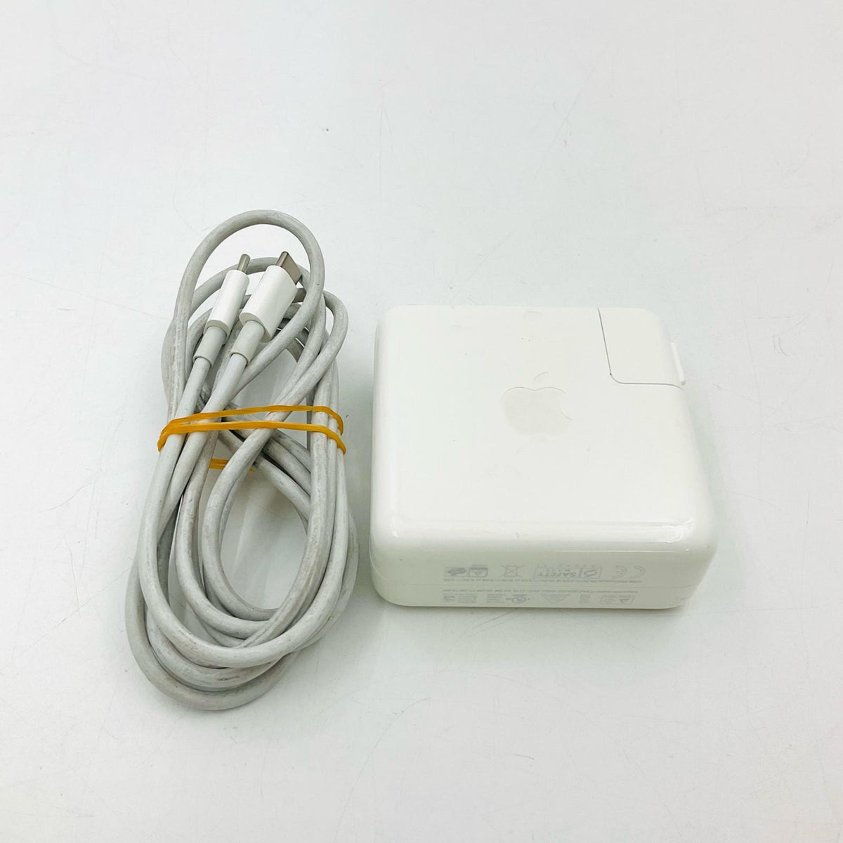【全額返金保証】【最速発送】Apple MacBook Pro 13インチ 2020 Quad-Core Intel Core i7 32GB SSD 1TB シルバー 80% 動作確認済