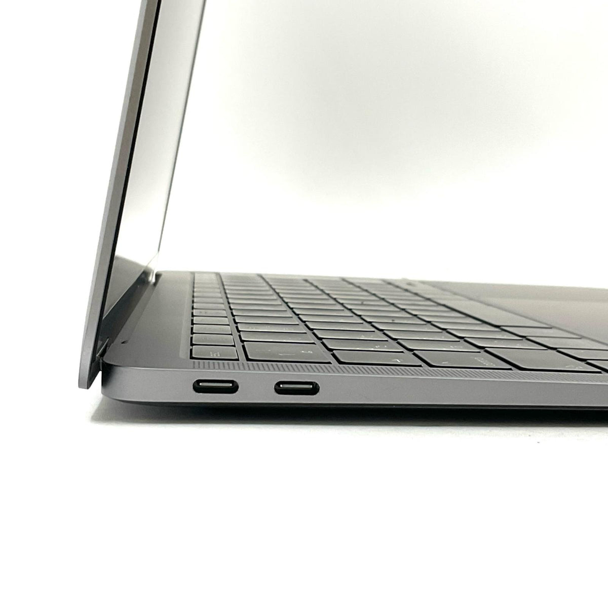 【全額返金保証】【最速発送】Apple MacBook Air 13インチ 2019 1.6 GHz Intel Core i5 8GB 128GB スペースグレイ 92% 動作確認済