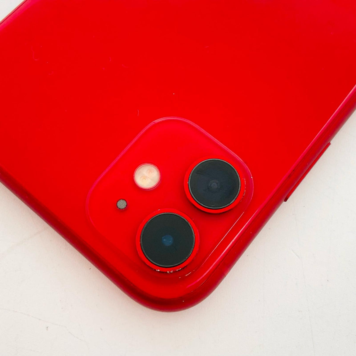 【全額返金保証】【最速発送】Apple iPhone iPhone 11 64GB (PRODUCT)RED au SIMフリー 白ロム 動作確認済 72%