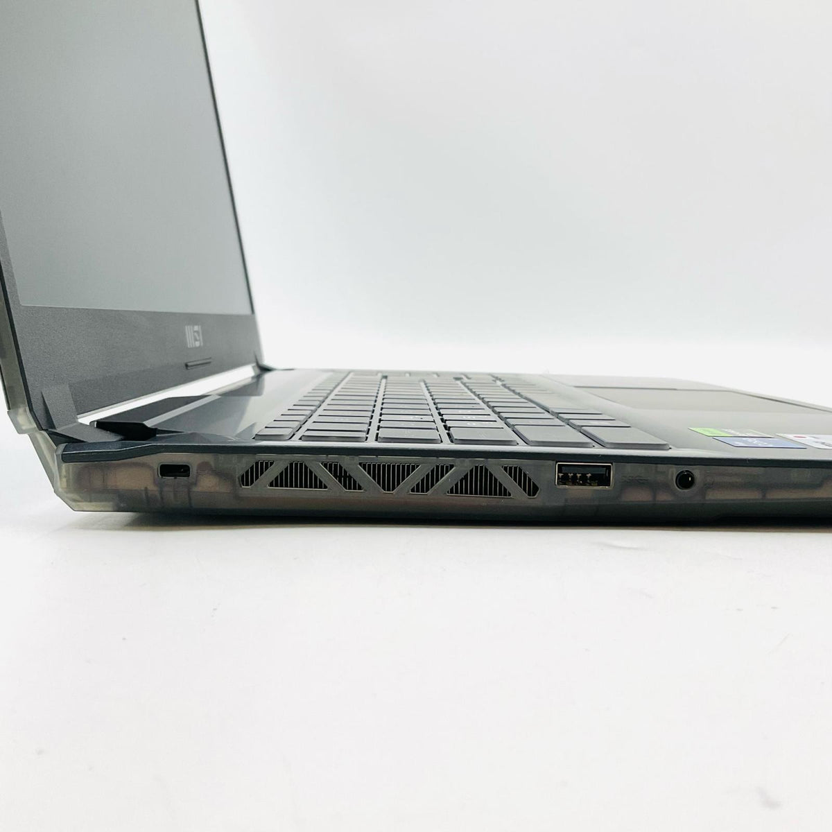 【全額返金保証】【最速発送】Micro-Star International Co., Ltd. GF Cyborg 15 A12VF 12th Gen Intel(R) Core(TM) i7-12650H 16GB SSD(NVMe) 512GB Intel(R) UHD Graphics / NVIDIA GeForce RTX 4060 Laptop GPU 91% 美品 動作確認済