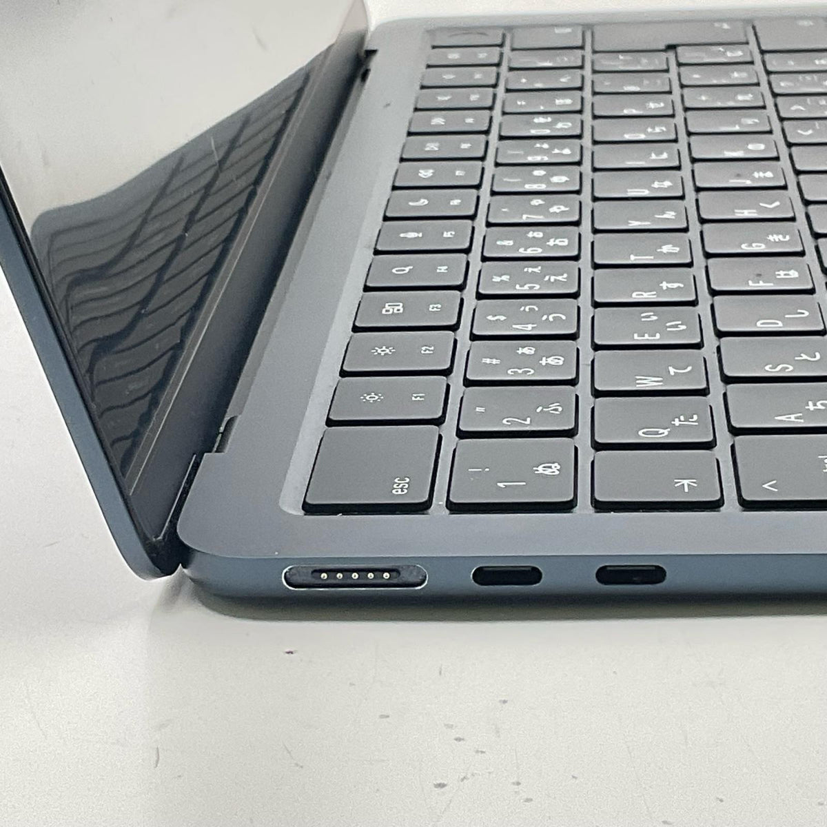 【全額返金保証】【最速発送】Apple MacBook Air 13.6インチ 2025 Apple M4 16GB SSD 512GB ミッドナイト 96% 美品 動作確認済