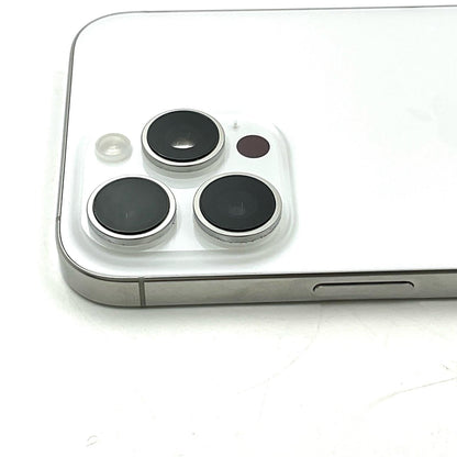 【全額返金保証】【最速発送】Apple iPhone iPhone 16 Pro Max 256GB ホワイトチタニウム au SIMフリー 白ロム 美品 動作確認済 94%