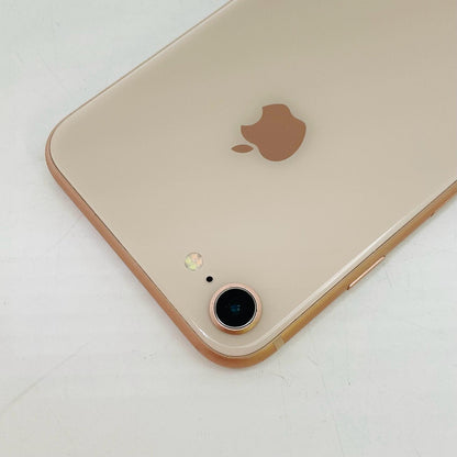 【全額返金保証】【最速発送】Apple iPhone iPhone 8 64GB ゴールド docomo SIMフリー 白ロム 動作確認済 72%
