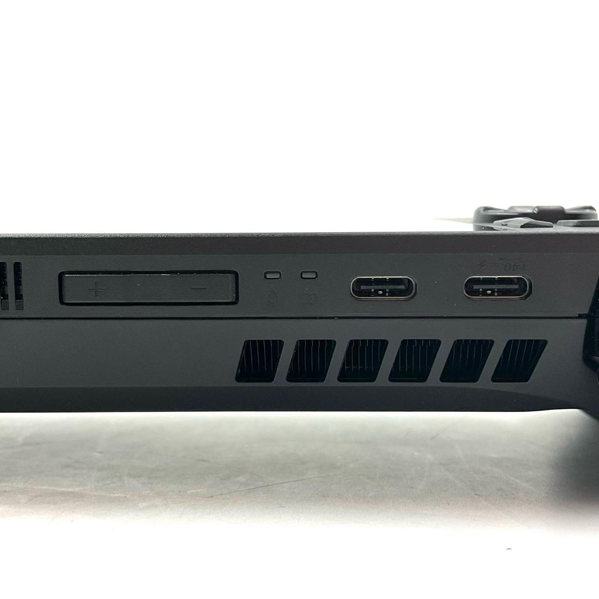 【全額返金保証】【最速発送】ASUSTeK COMPUTER INC. ROG Xbox Ally X ROG Xbox Ally X RC73XA_RC73XA AMD Ryzen AI Z2 Extreme 24GB SSD(NVMe) 1TB / 不明 0GB AMD Radeon(TM) 890M Graphics 94% 美品 動作確認済
