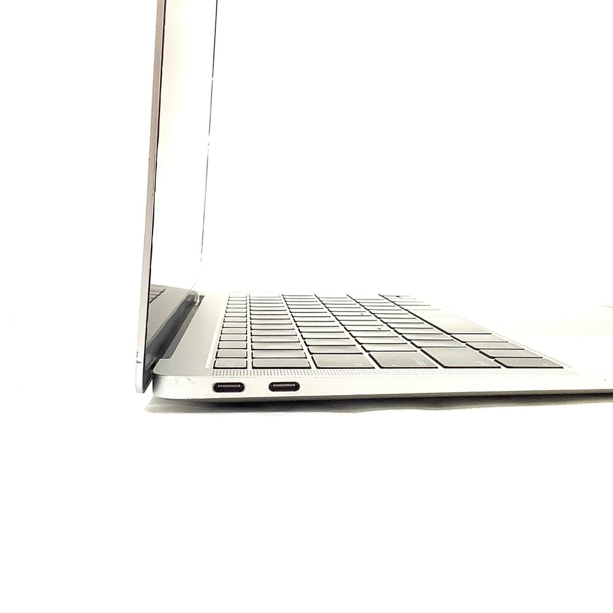 【最速発送】Apple MacBook Air 13インチ 2018 Dual-Core Intel Core i5 16GB SSD 128GB シルバー 79%【難有】
