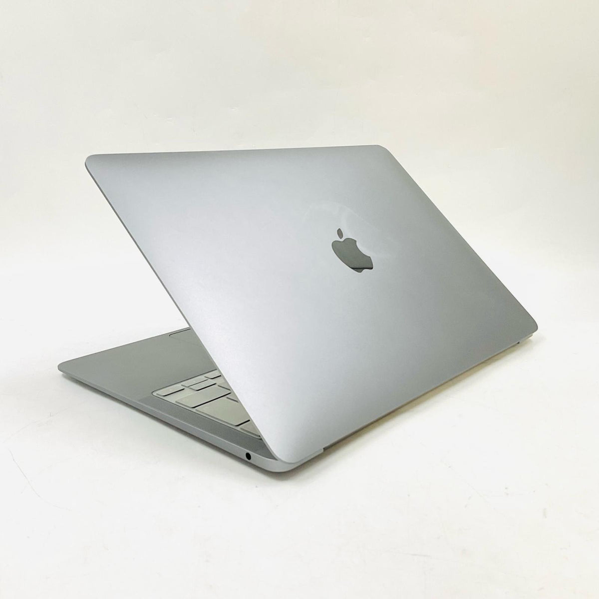 【全額返金保証】【最速発送】Apple MacBook Air 13インチ 2020 Dual-Core Intel Core i3 8GB SSD 256GB スペースグレイ 88% 動作確認済
