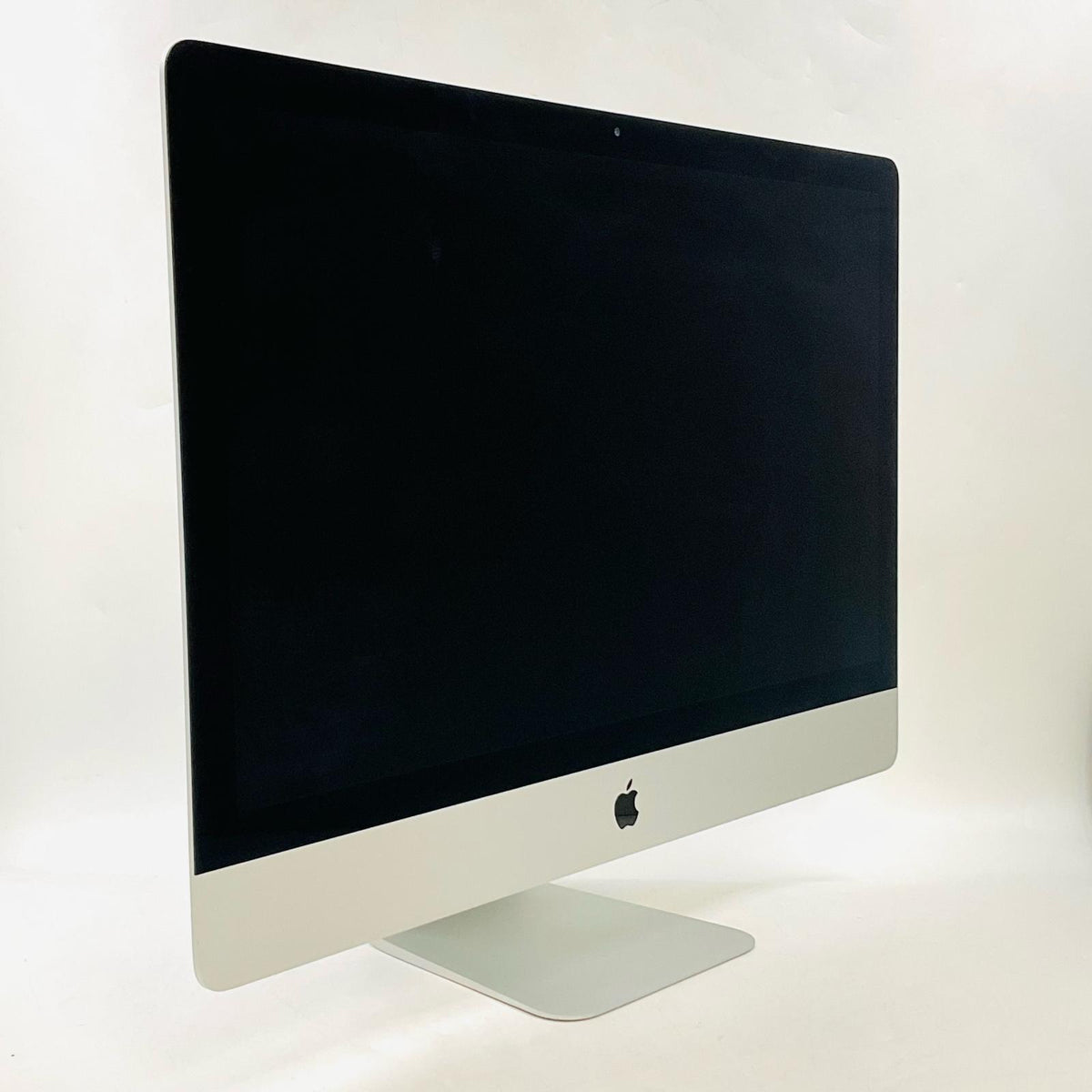 【最速発送】Apple iMac 27インチ Quad-Core Intel Core i5 8GB フュージョンドライブ 1TB シルバー【難有】