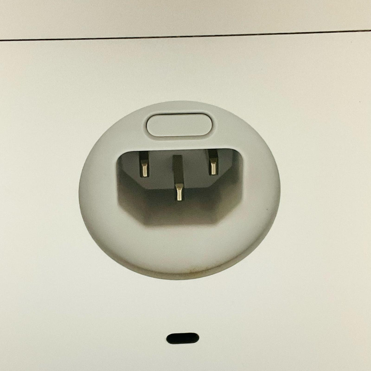 【最速発送】Apple iMac 27インチ Quad-Core Intel Core i5 8GB フュージョンドライブ 1TB シルバー【難有】