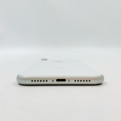 【全額返金保証】【最速発送】Apple iPhone iPhone XR 64GB ホワイト docomo SIMフリー 白ロム 動作確認済 76%