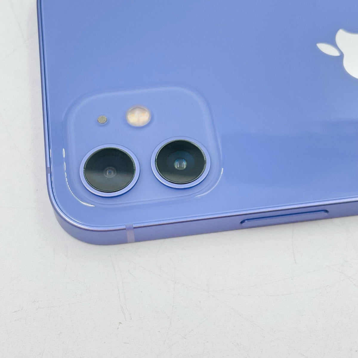 【全額返金保証】【最速発送】Apple iPhone iPhone 12 64GB パープル au 白ロム 美品 動作確認済 84%