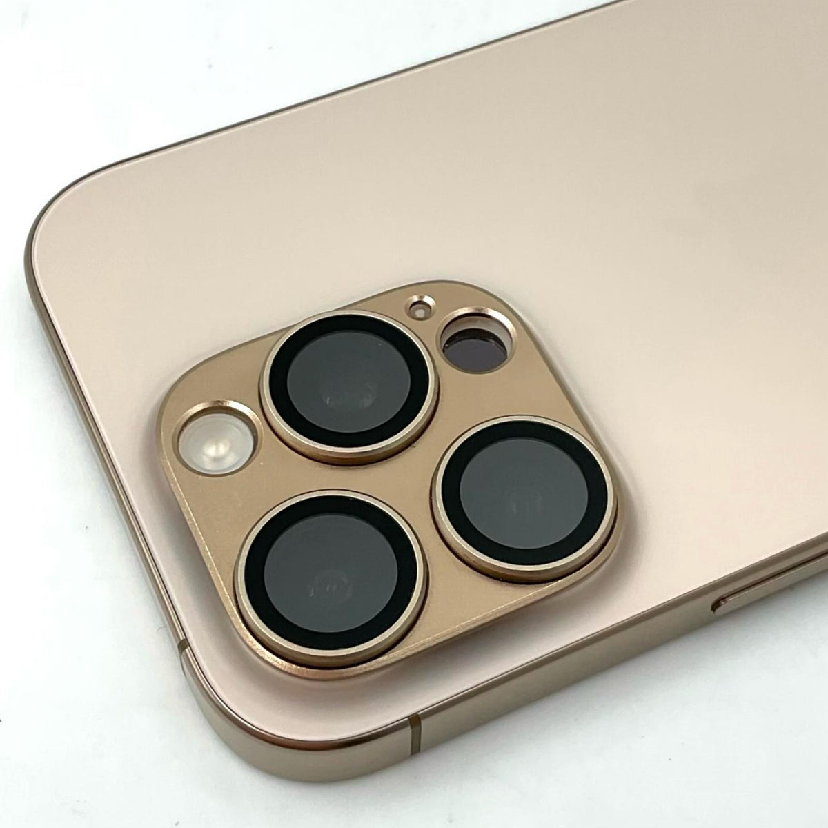 【全額返金保証】【最速発送】Apple iPhone iPhone 16 Pro 256GB デザートチタニウム Softbank 白ロム 美品 動作確認済 90%