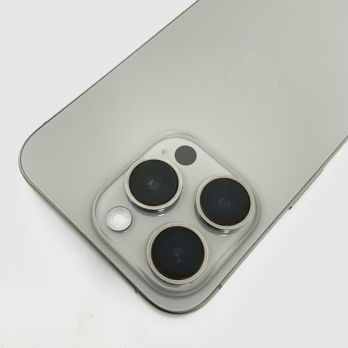 【全額返金保証】【最速発送】Apple iPhone iPhone 15 Pro 128GB ナチュラルチタニウム au SIMフリー 白ロム 美品 動作確認済 89%