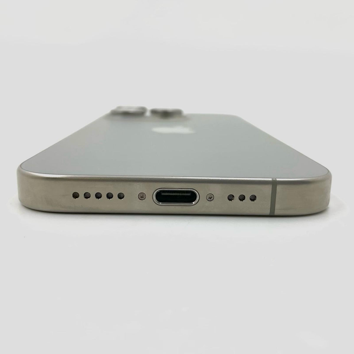 【全額返金保証】【最速発送】Apple iPhone iPhone 15 Pro 128GB ナチュラルチタニウム au SIMフリー 白ロム 美品 動作確認済 89%