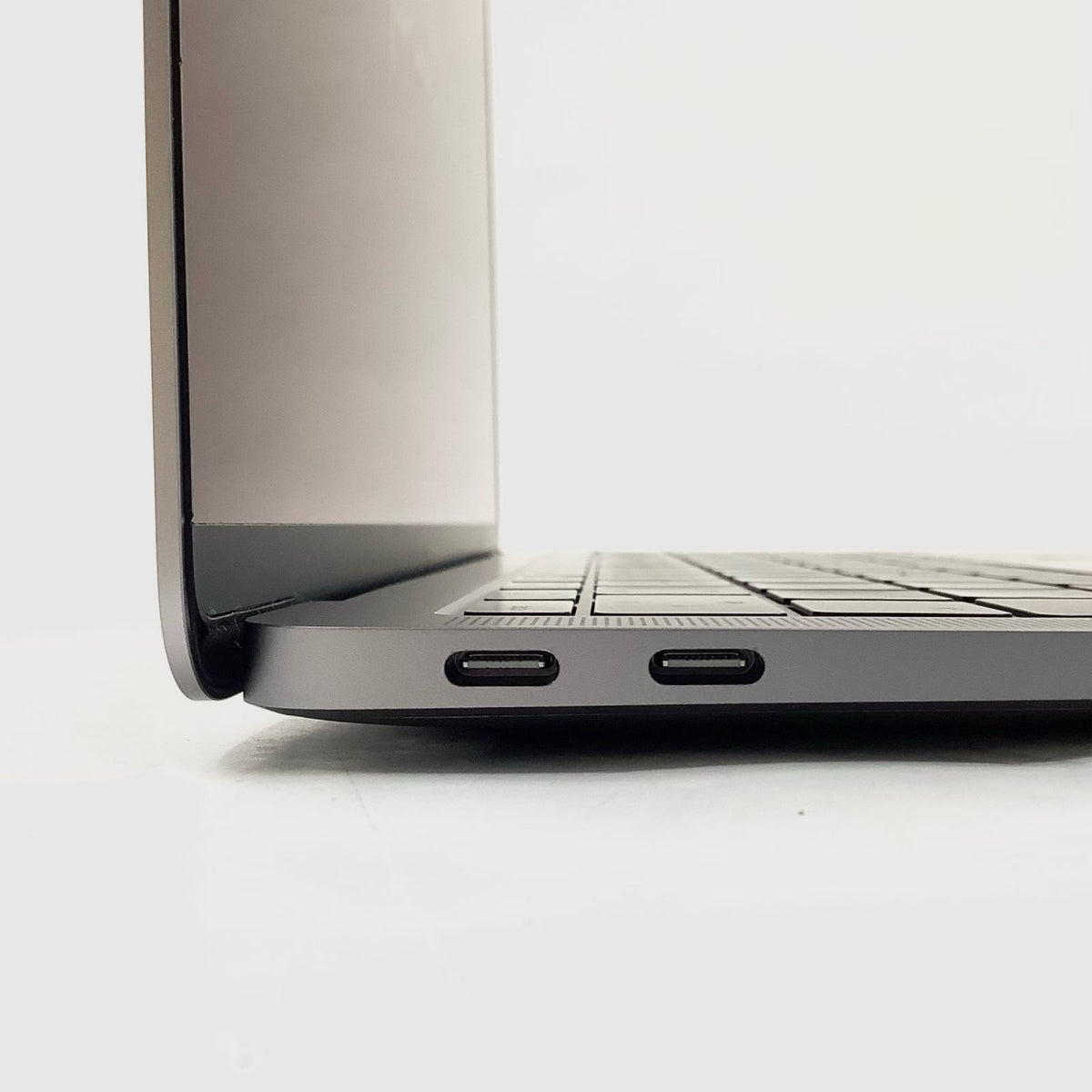 【全額返金保証】【最速発送】Apple MacBook Air 2018 Dual-Core Intel Core i5 8GB SSD 128GB スペースグレイ 87% 美品 動作確認済