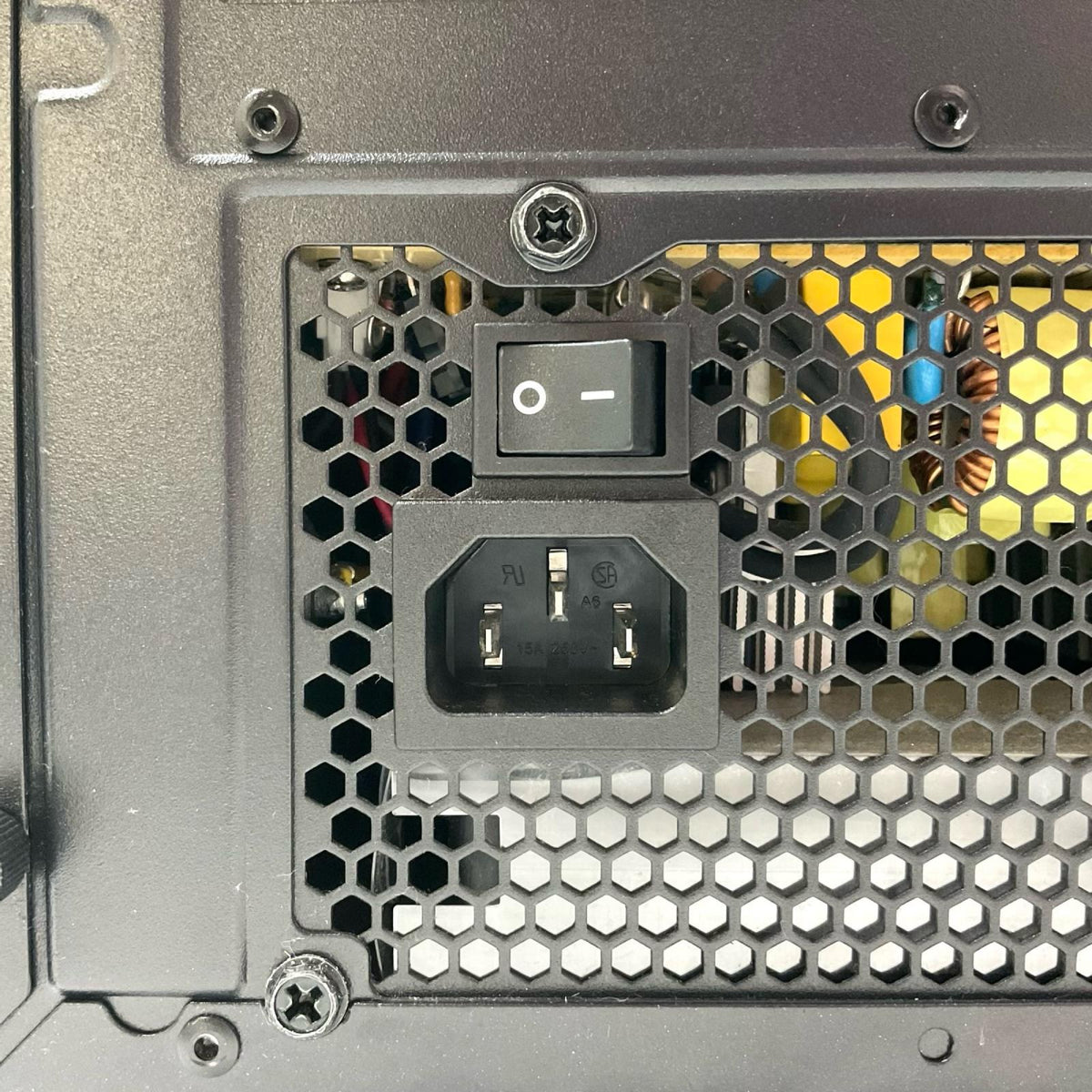【全額返金保証】【最速発送】自作PC AMD Ryzen 5 3600 6-Core Processor 16GB SSD(SATA) 500GB / HDD(SATA) 4TB NVIDIA GeForce RTX 2060 美品 動作確認済