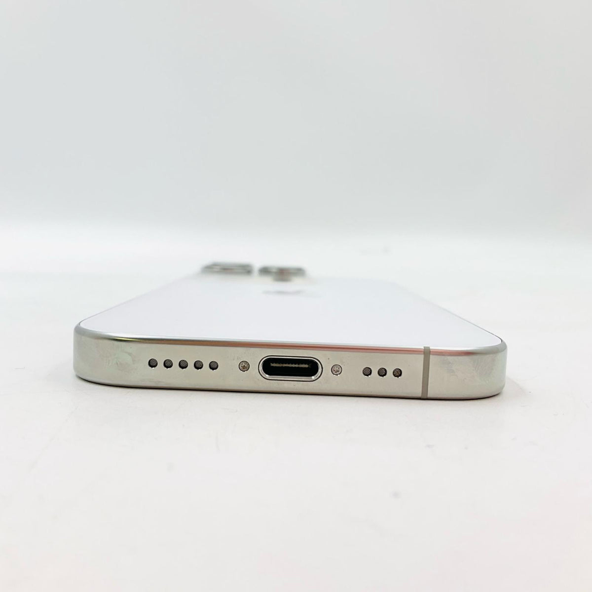 【全額返金保証】【最速発送】Apple iPhone iPhone 16 Pro 256GB ホワイトチタニウム SIMフリー 白ロム 美品 動作確認済 89%