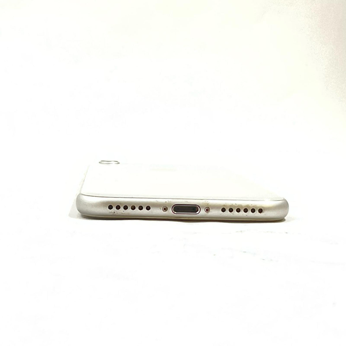 【全額返金保証】【最速発送】Apple iPhone iPhone 8 64GB シルバー SIMフリー 動作確認済 81%
