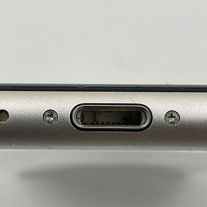 【全額返金保証】【最速発送】Apple iPhone iPhone SE (3rd generation) 128GB スターライト au SIMフリー 白ロム 美品 動作確認済 87%