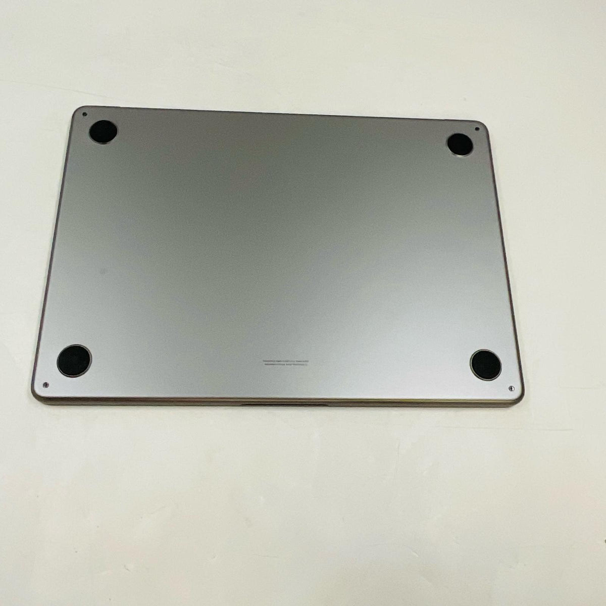 【全額返金保証】【最速発送】Apple MacBook Air 13インチ 2022 Apple M2 8GB SSD 256GB スペースグレイ 95% 超美品 動作確認済
