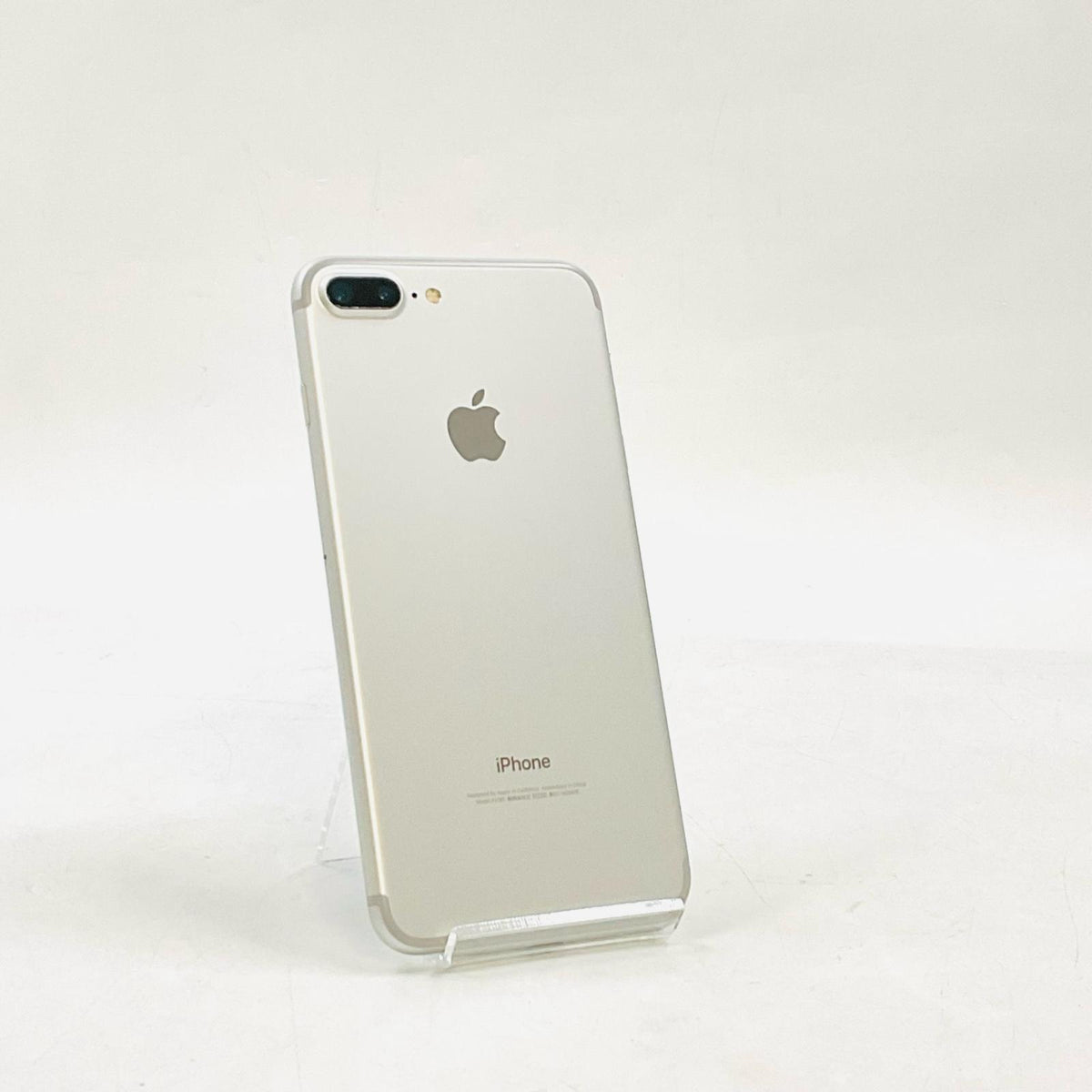 【全額返金保証】【最速発送】Apple iPhone iPhone 7 Plus 128GB シルバー docomo SIMフリー 白ロム 動作確認済 74%