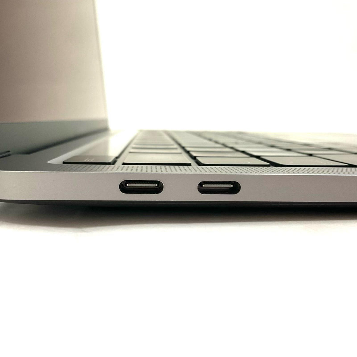 【全額返金保証】【最速発送】Apple MacBook Pro 13インチ 2020 Quad-Core Intel Core i5 8GB SSD 256GB スペースグレイ 92% 動作確認済
