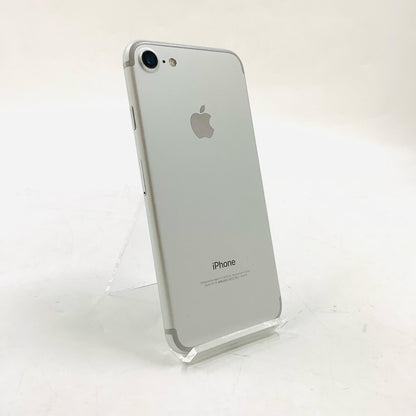 【全額返金保証】【最速発送】Apple iPhone iPhone 7 32GB シルバー au 白ロム 動作確認済 88%