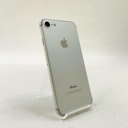 【全額返金保証】【最速発送】Apple iPhone iPhone 7 32GB シルバー au 白ロム 動作確認済 84%