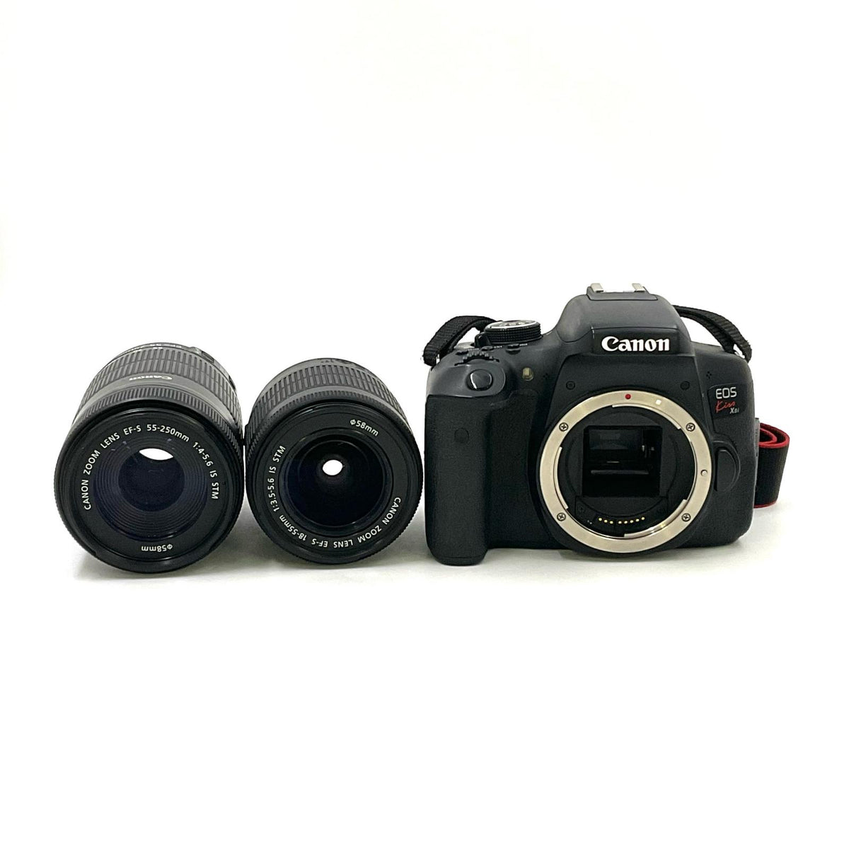 【最速発送】Canon デジタル一眼 EOS Kiss X8i ダブルズームキット ブラック【難有】