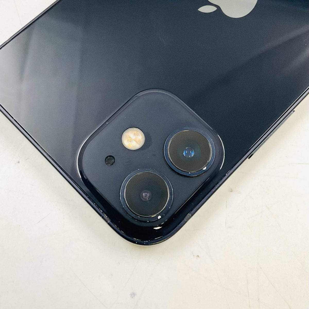 【全額返金保証】【最速発送】Apple iPhone iPhone 12 mini 256GB ブラック docomo SIMフリー 白ロム 動作確認済 73%