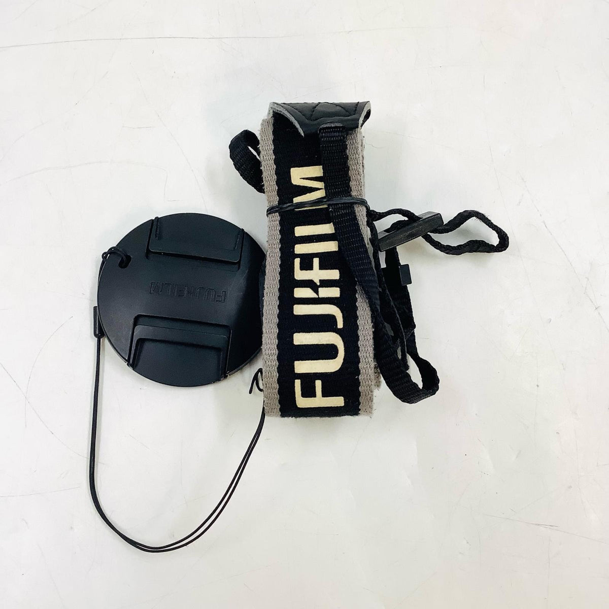【最速発送】FUJIFILM コンパクトデジタルカメラ FinePix S9900W【難有】