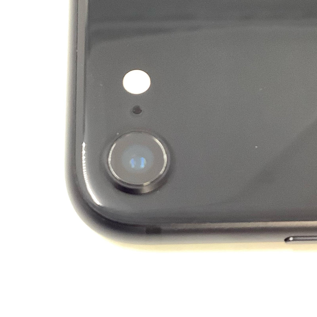 【全額返金保証】【最速発送】Apple iPhone iPhone SE（第2世代） 128GB ブラック au 白ロム 美品 動作確認済 83%