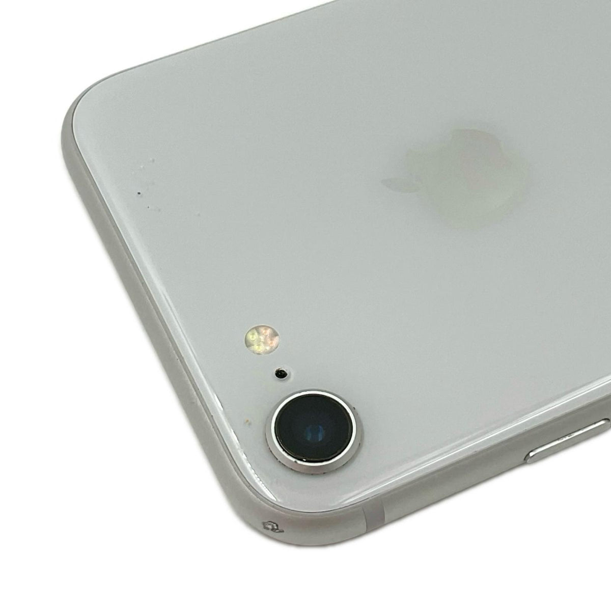 【全額返金保証】【最速発送】Apple iPhone iPhone 8 64GB シルバー au 白ロム 動作確認済 79%