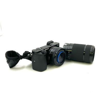 【全額返金保証】【最速発送】Sony デジタル一眼 α6000 ILCE-6000Y ダブルズームレンズキット ブラック 美品 動作確認済