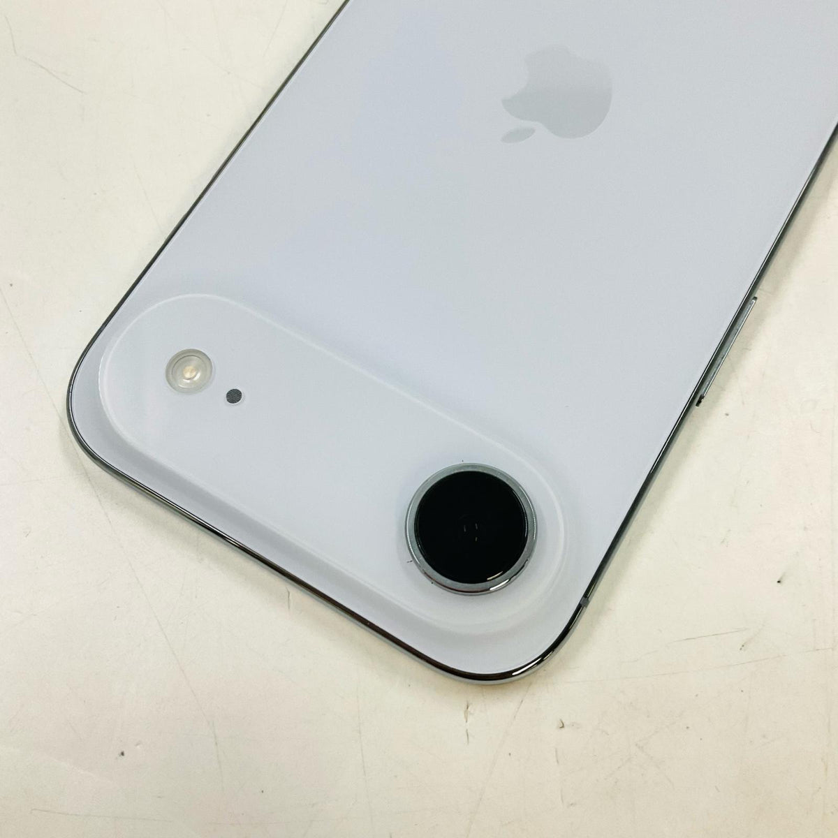 【全額返金保証】【最速発送】Apple iPhone iPhone Air 256GB スカイブルー Softbank 白ロム 美品 動作確認済 97%