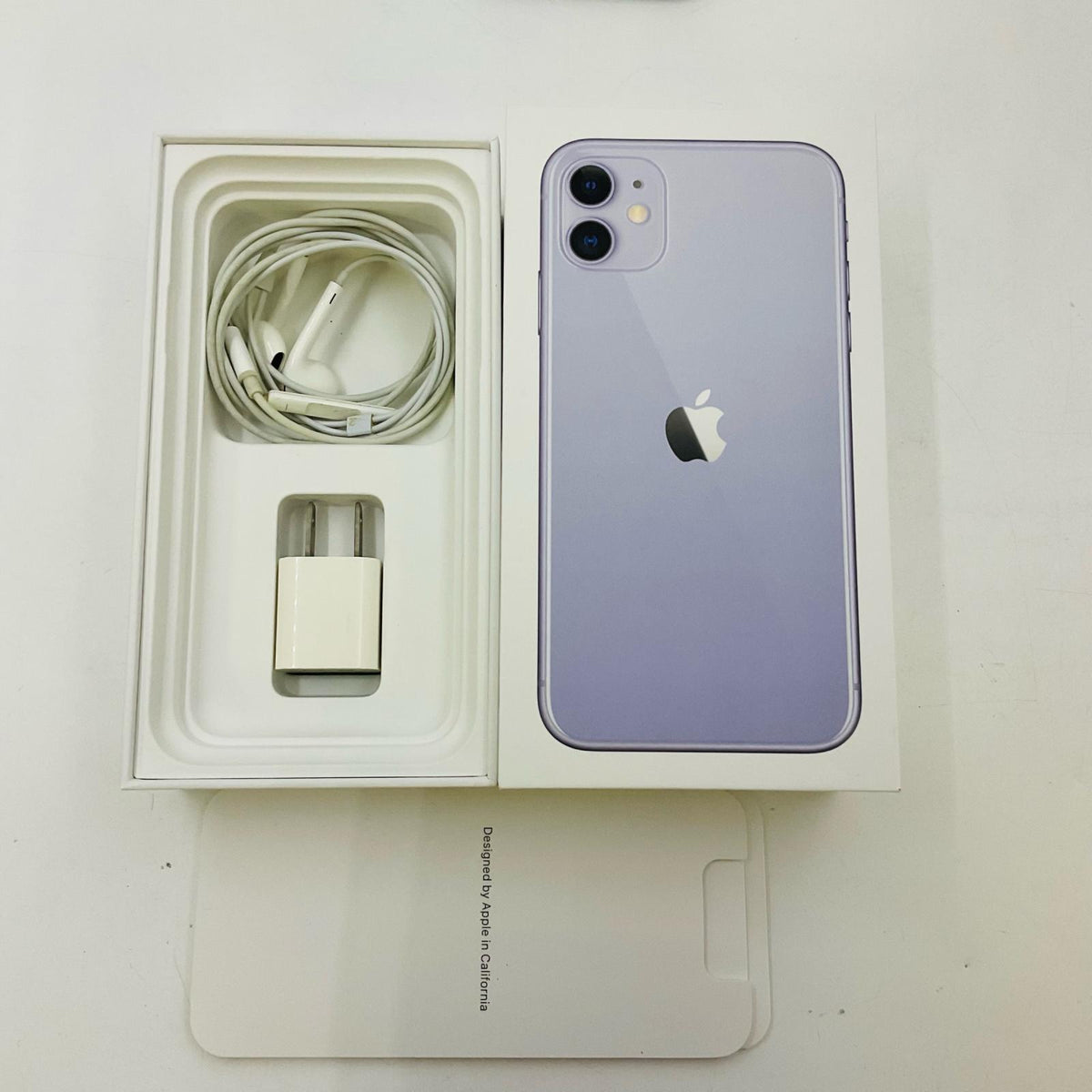 【全額返金保証】【最速発送】Apple iPhone iPhone 11 128GB パープル au 白ロム 動作確認済 78%