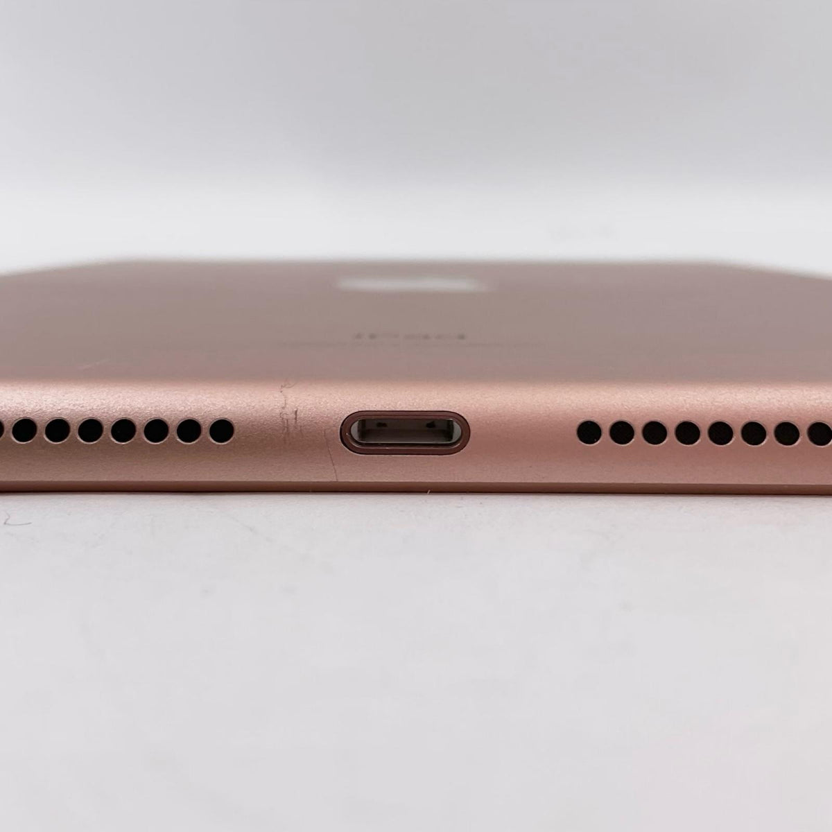 【全額返金保証】【最速発送】Apple iPad iPad 10.2インチ 第8世代 32GB ゴールド WiFi+Cellular au SIMフリー 白ロム 美品 動作確認済
