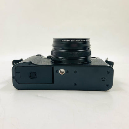 【全額返金保証】【最速発送】FUJIFILM コンパクトデジタルカメラ X100VI [ブラック] 美品 動作確認済