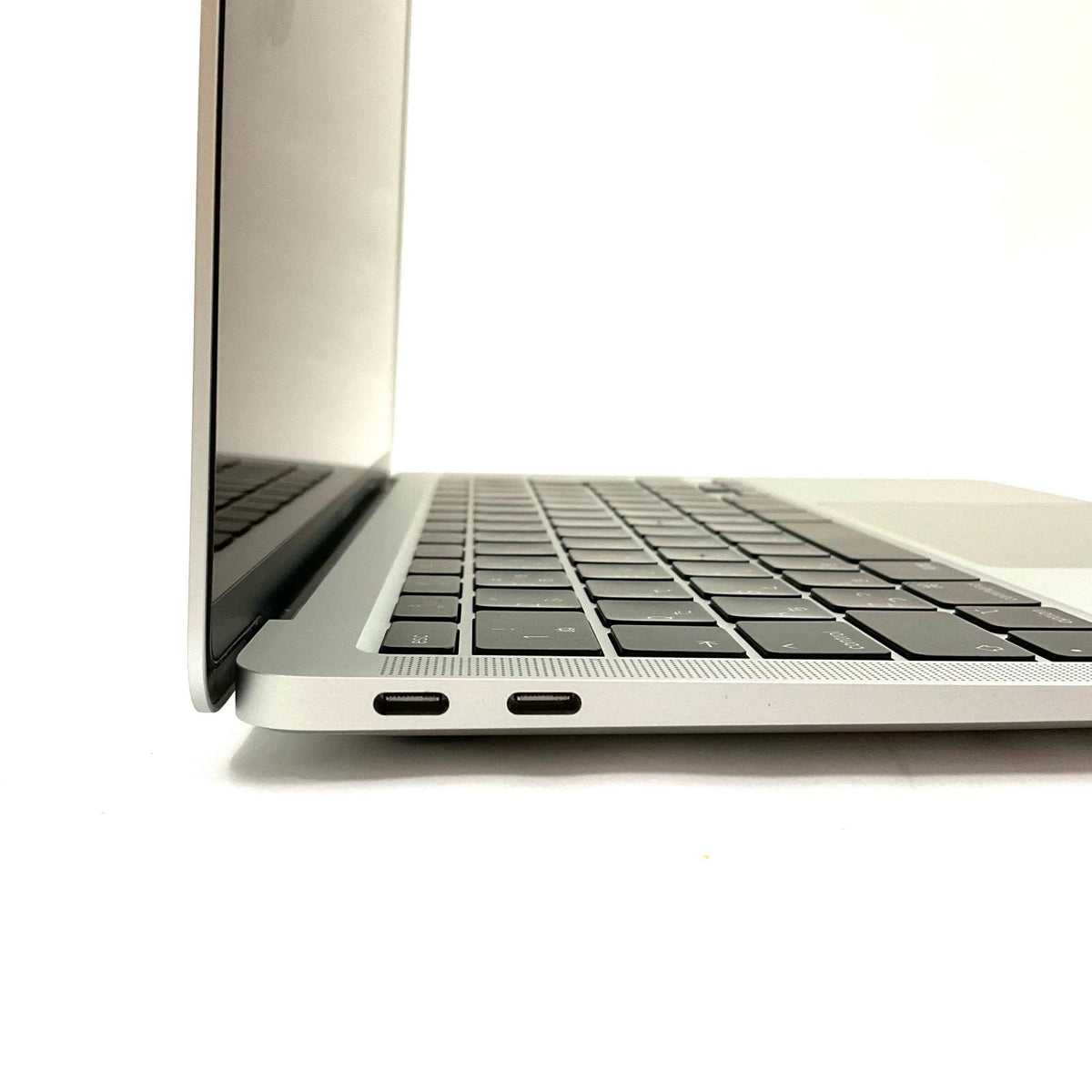 【全額返金保証】【最速発送】Apple MacBook Air 13.3インチ 2020 M1 8コア 8GB 256GB シルバー 95% 美品 動作確認済