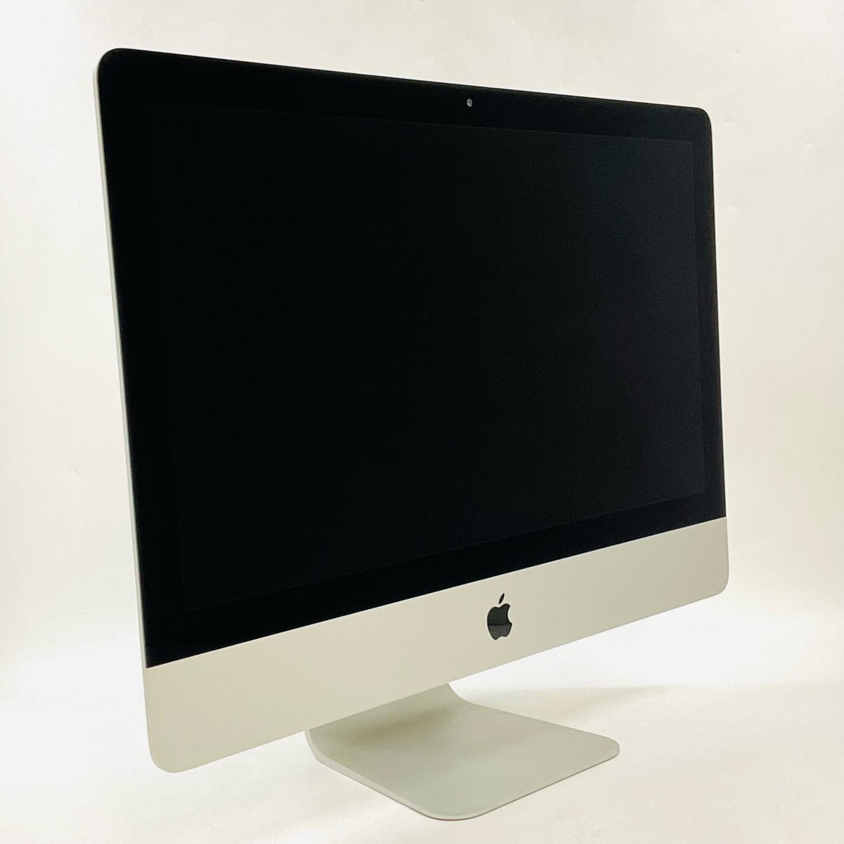 【最速発送】Apple iMac 21.5インチ クアッドコア intel core i7 16GB フュージョンドライブ 1TB シルバー【難有】