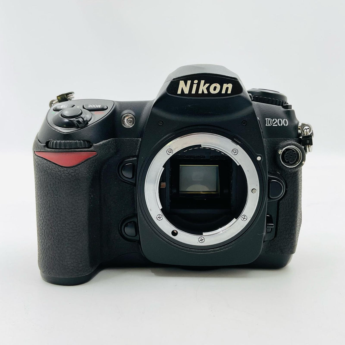 【最速発送】Nikon デジタル一眼 D200 ボディ ブラック【難有】