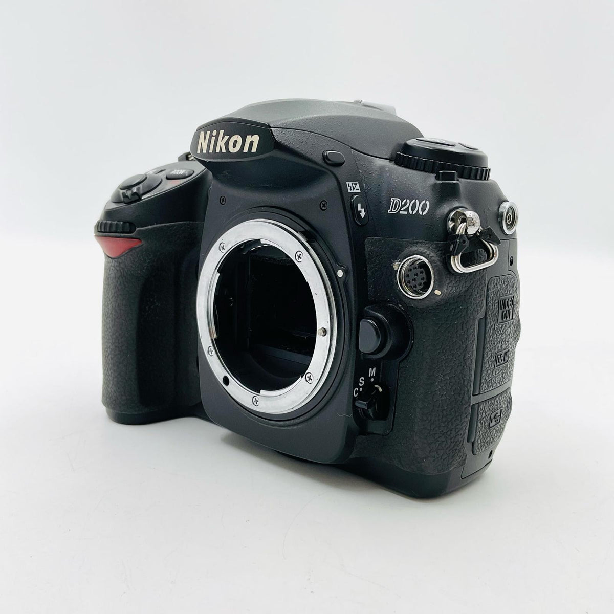 【最速発送】Nikon デジタル一眼 D200 ボディ ブラック【難有】