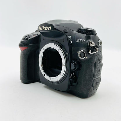 【最速発送】Nikon デジタル一眼 D200 ボディ ブラック【難有】