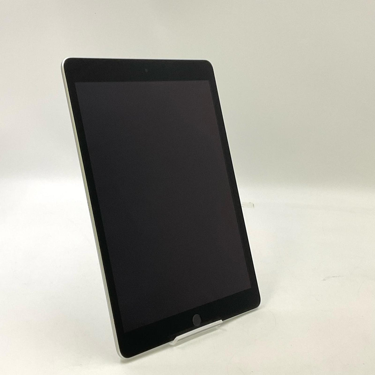 【最速発送】Apple iPad iPad 10.2インチ 第9世代 64GB シルバー Wi-Fi【難有】
