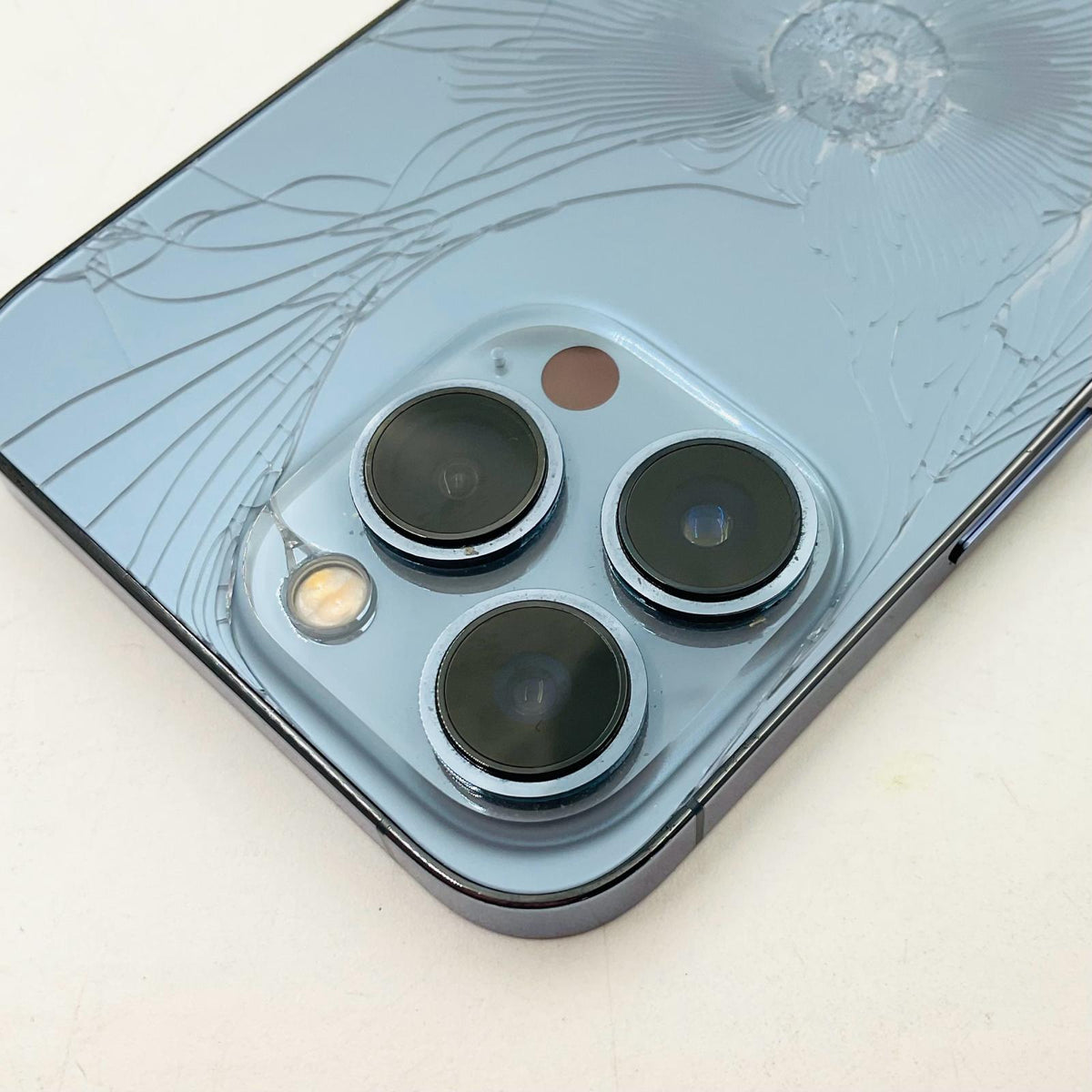 【最速発送】Apple iPhone iPhone Pro 13 256GB シエラブルー SIMフリー 白ロム【難有】 79%