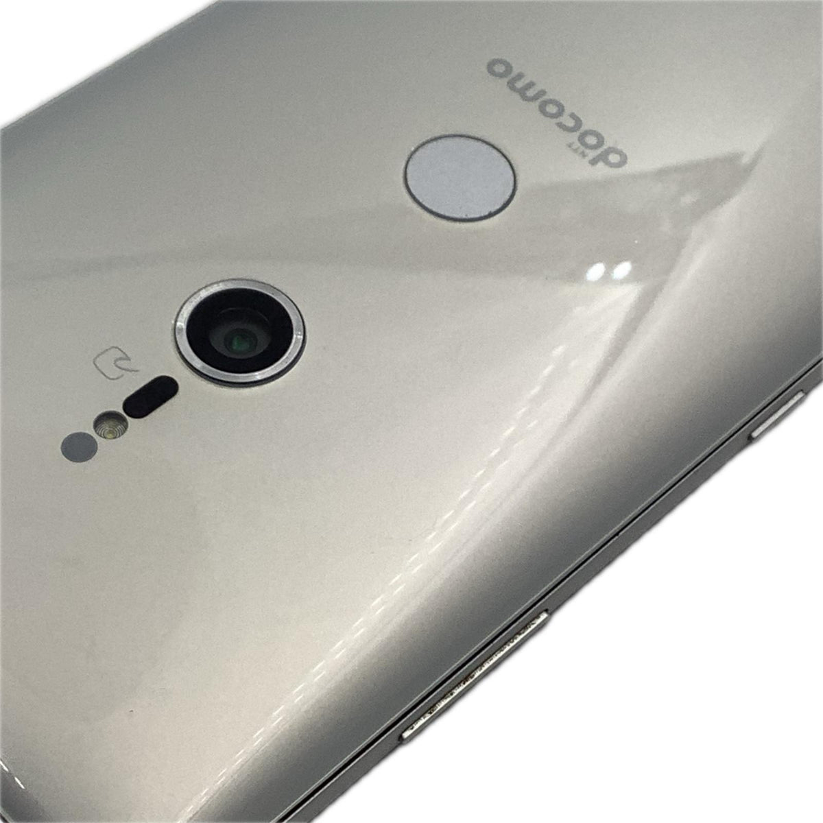 【最速発送】Sony Xperia XZ3 64GB ホワイトシルバー docomo SO-01L 白ロム【難有】