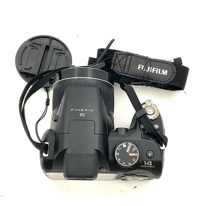【全額返金保証】【最速発送】FUJIFILM コンパクトデジタルカメラ FinePix S4000 動作確認済